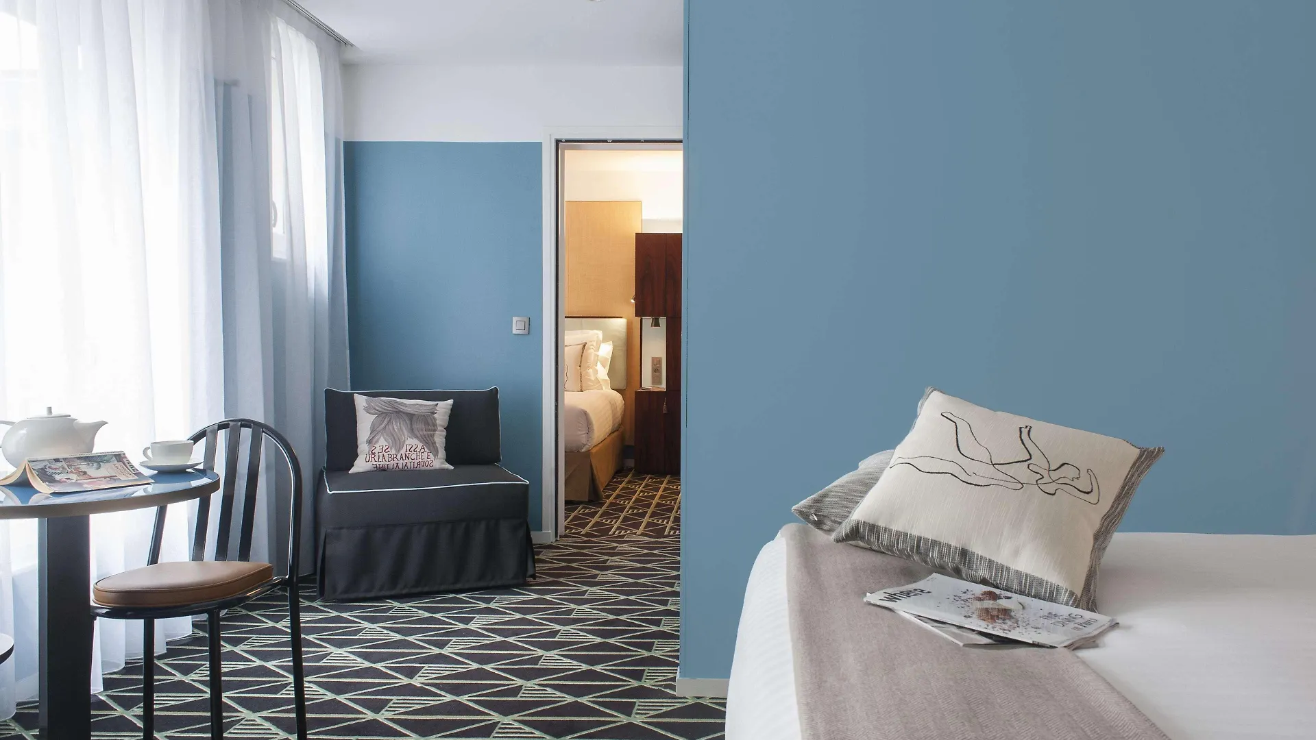 Hotel Eiffel Blomet Paris