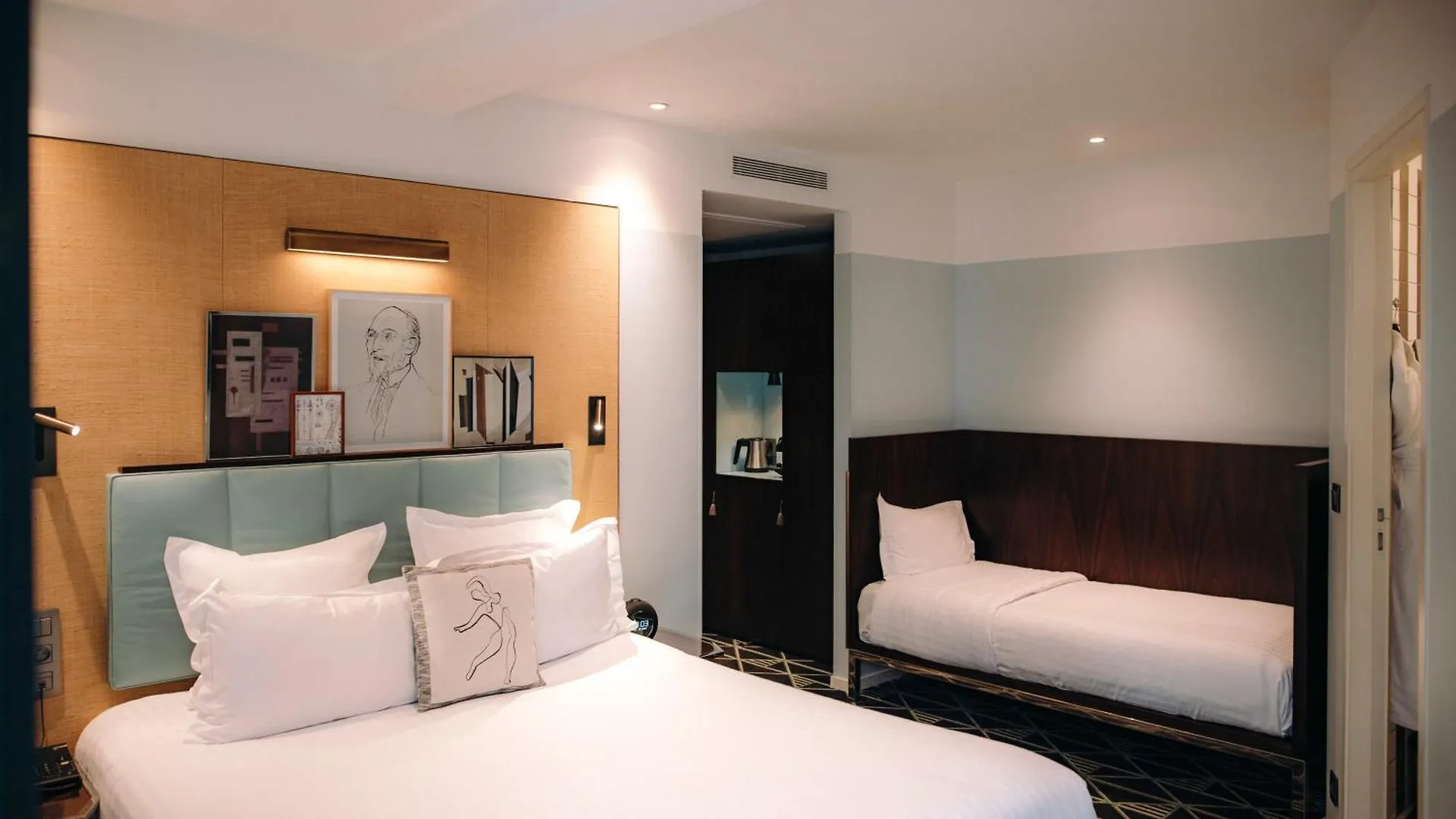 Hotel Eiffel Blomet Paris