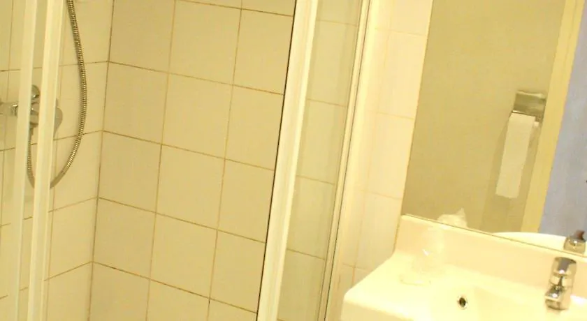 Hotel Eiffel Blomet Paris