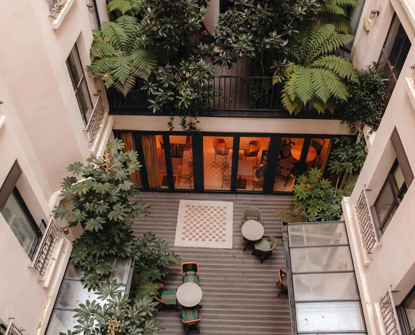 Hotel Eiffel Blomet Paris 4*,