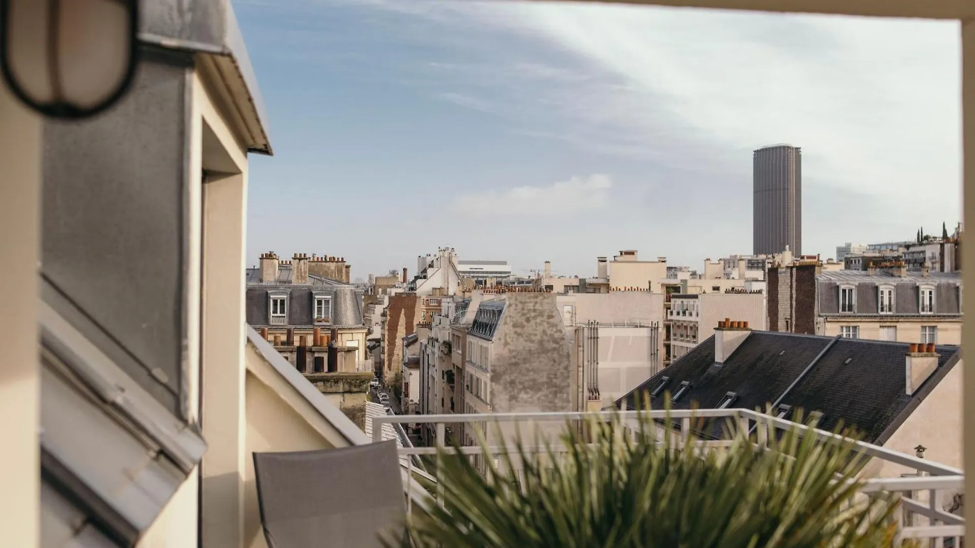 Hotel Eiffel Blomet Paris