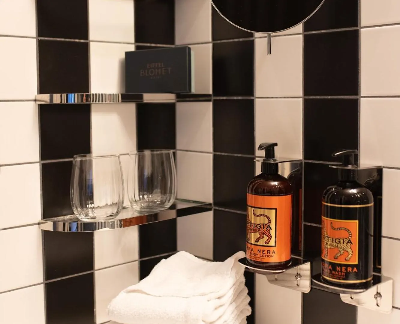 Hotel Eiffel Blomet Paris