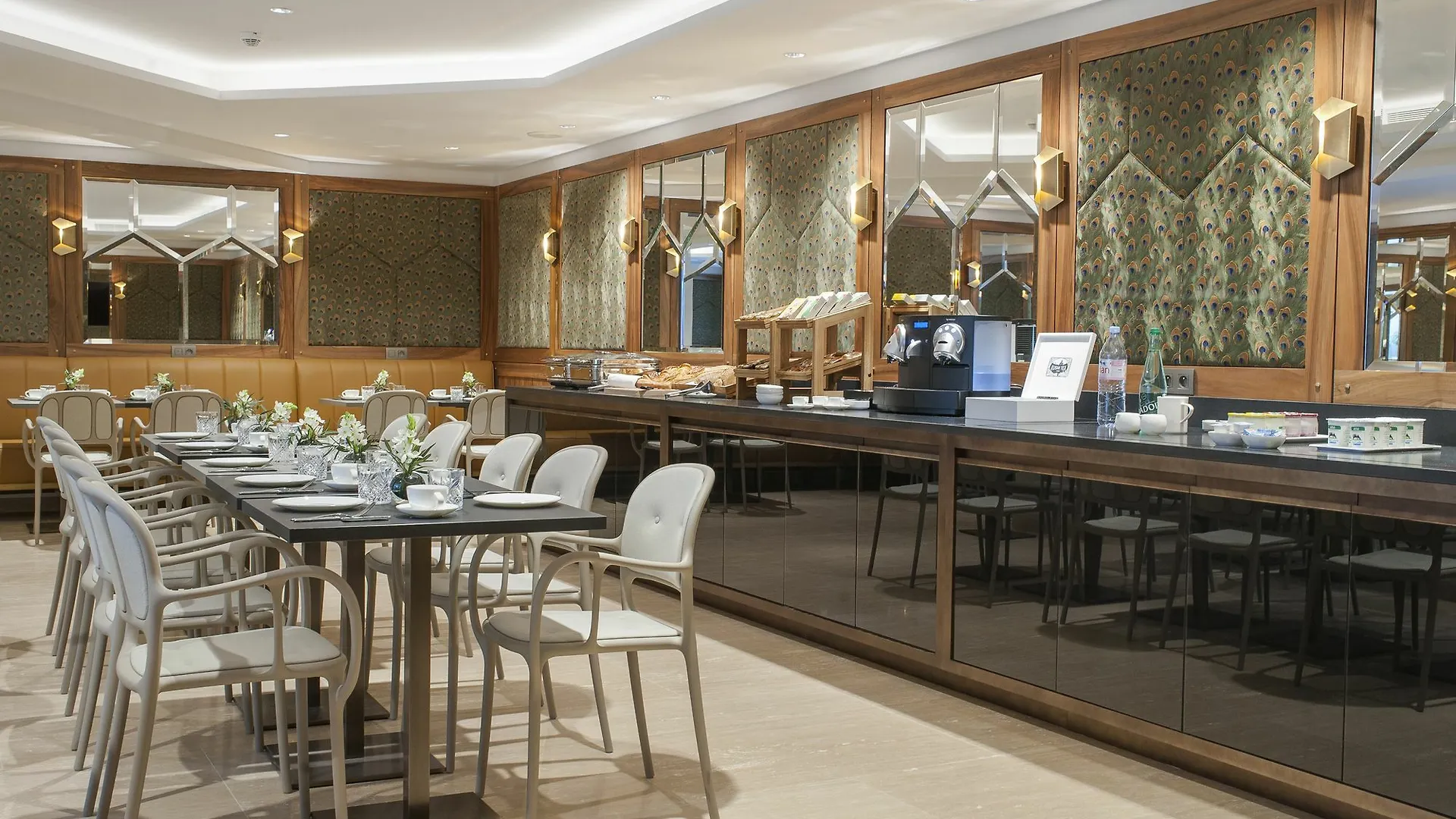 Hotel Eiffel Blomet Paris